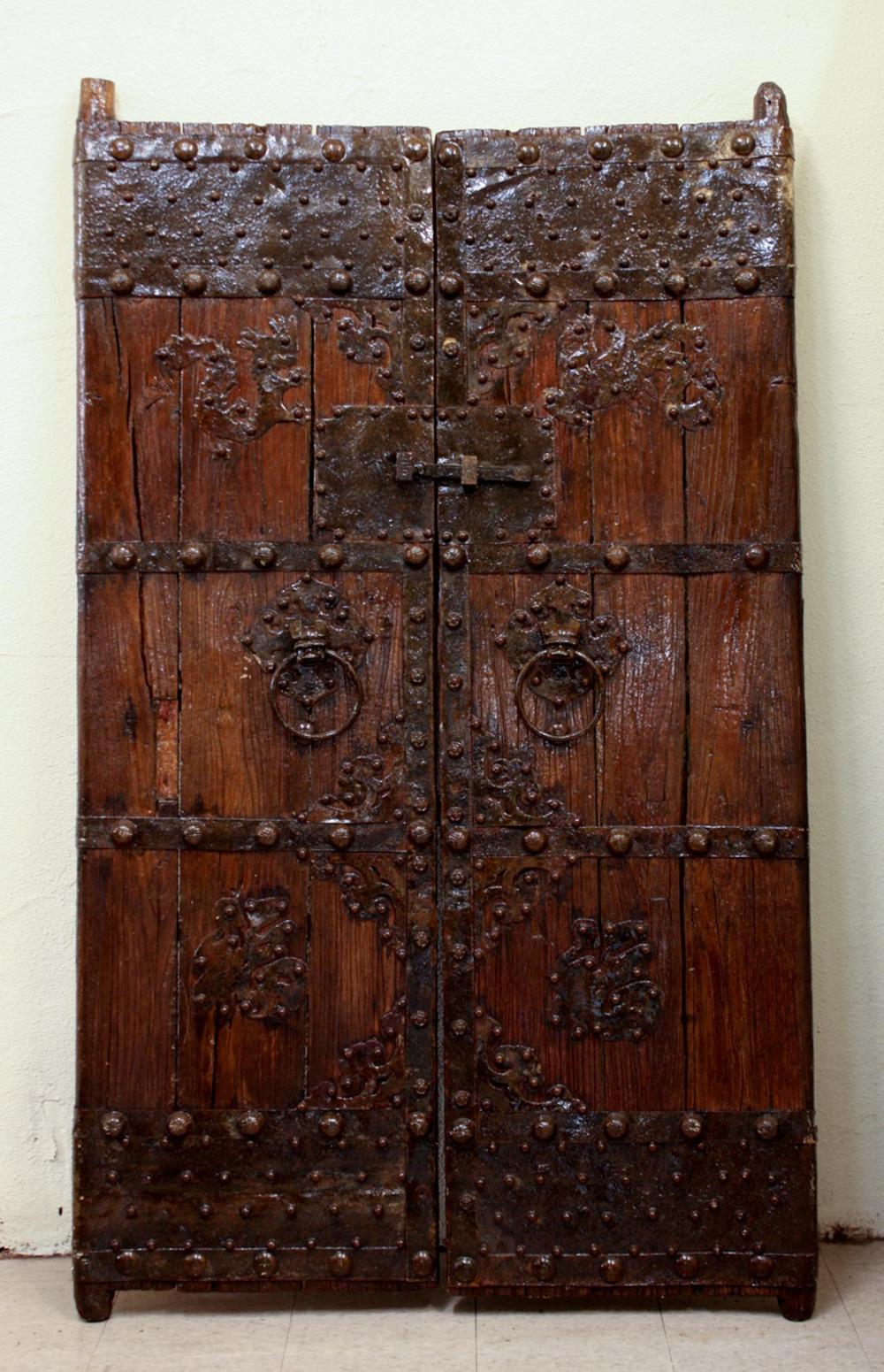 PAIR OF CHINESE COURTYARD GATE