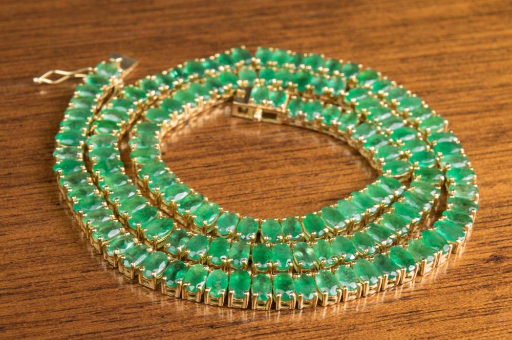 EMERALD AND FOURTEEN KARAT GOLD 2eda17