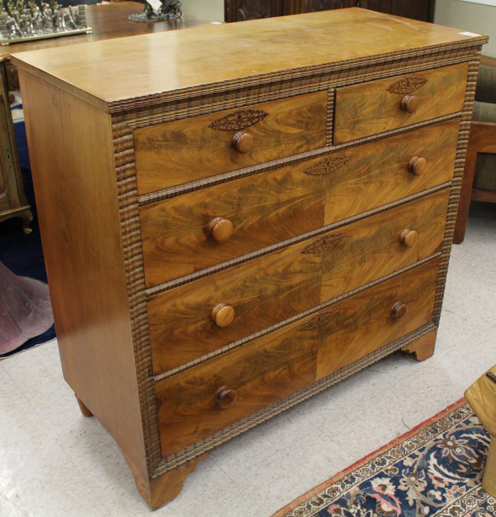 VICTORIAN CHEST OF DRAWERSVICTORIAN 2edae5