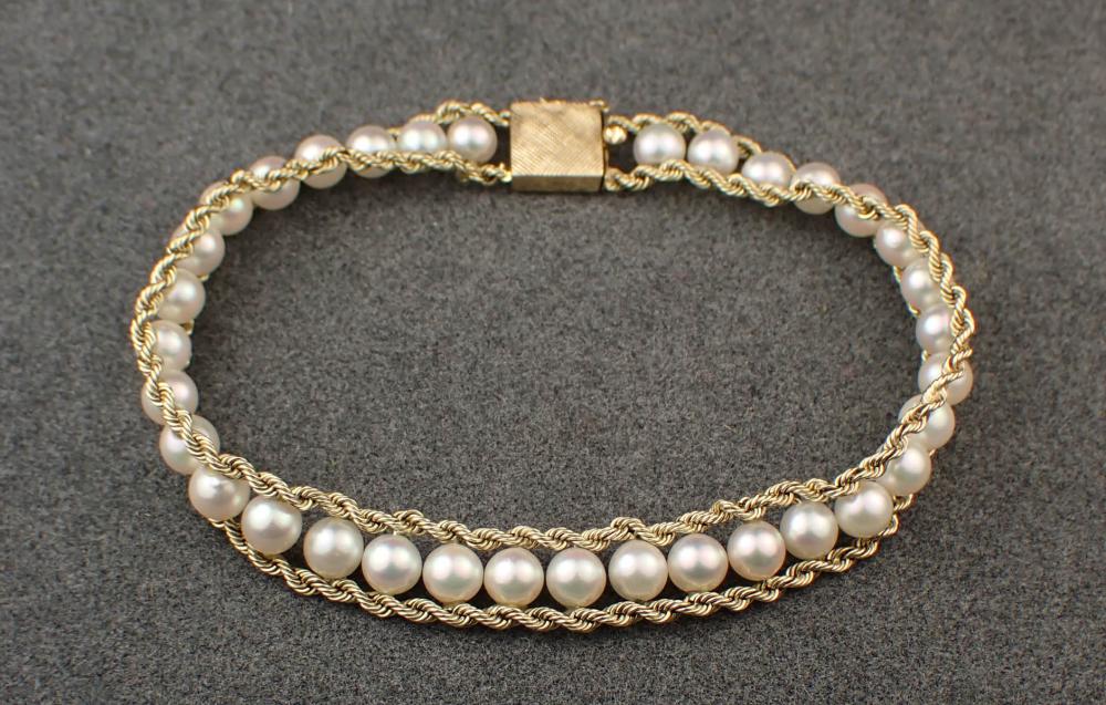 PEARL AND FOURTEEN KARAT GOLD BRACELETPEARL 2edb41