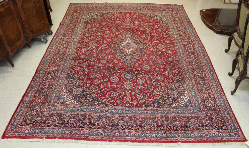 PERSIAN MASHAD CARPETPERSIAN MASHAD