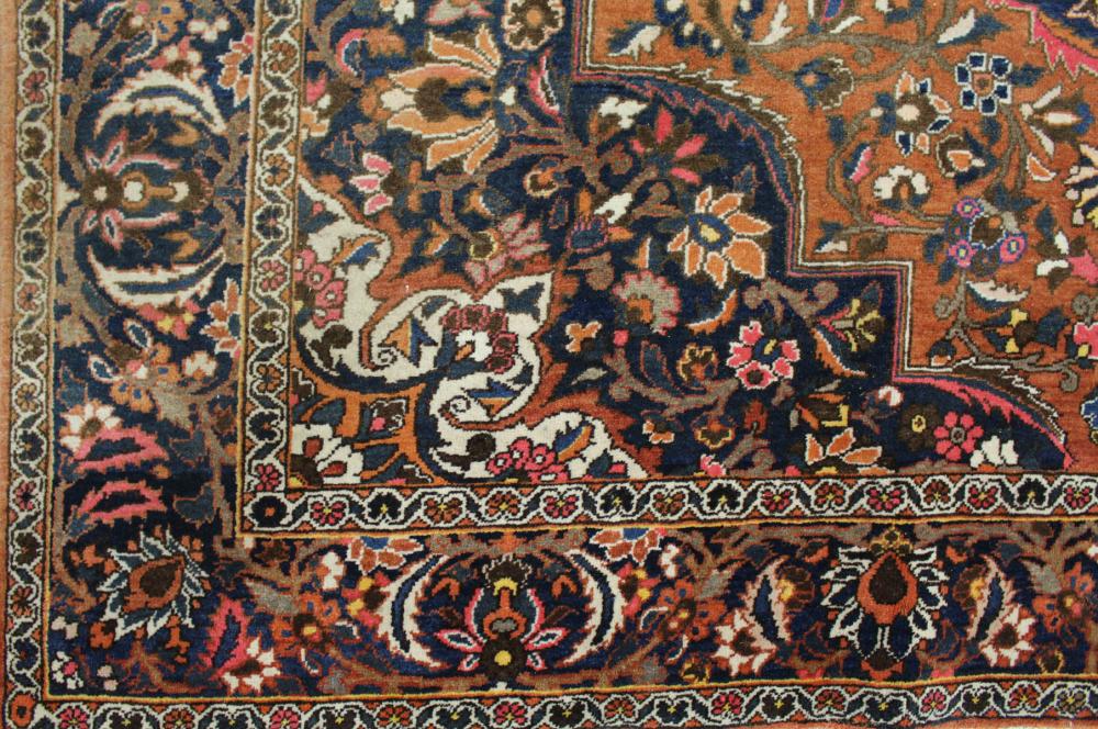 SEMI-ANTIQUE PERSIAN HERIZ CARPETSEMI-ANTIQUE