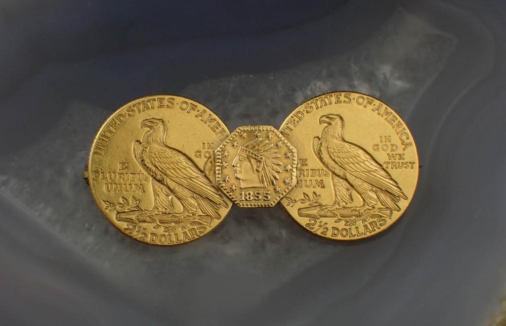 THREE GOLD COIN BROOCHTHREE GOLD 2edcd5