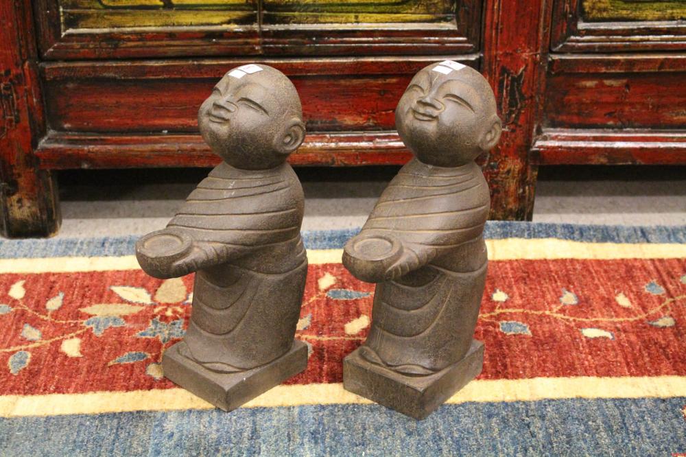 A PAIR OF CHINESE INFANT TEMPLE 2edccd