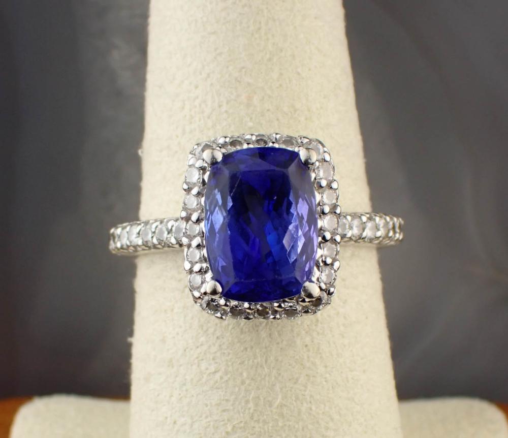 TANZANITE DIAMOND AND FOURTEEN 2edd1c