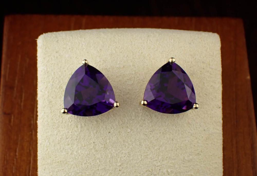 AMETHYST AND FOURTEEN KARAT GOLD