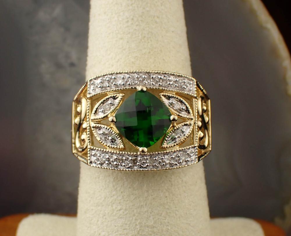 CHROME DIOPSIDE AND FOURTEEN KARAT 2edeef