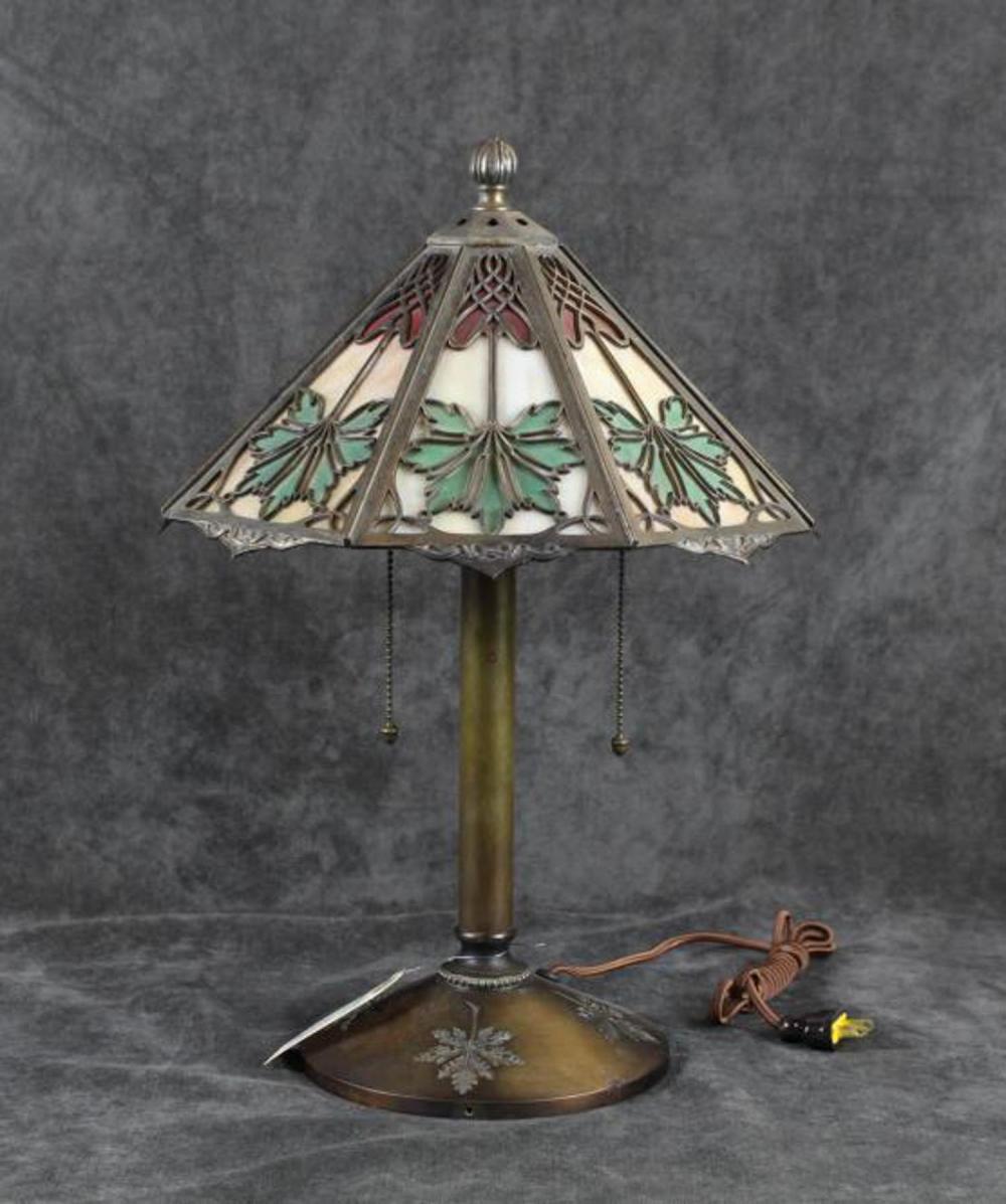 VINTAGE TABLE LAMP WITH PANEL SHADEVINTAGE 2edf46