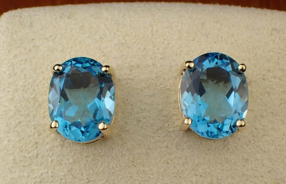 BLUE TOPAZ AND FOURTEEN KARAT GOLD