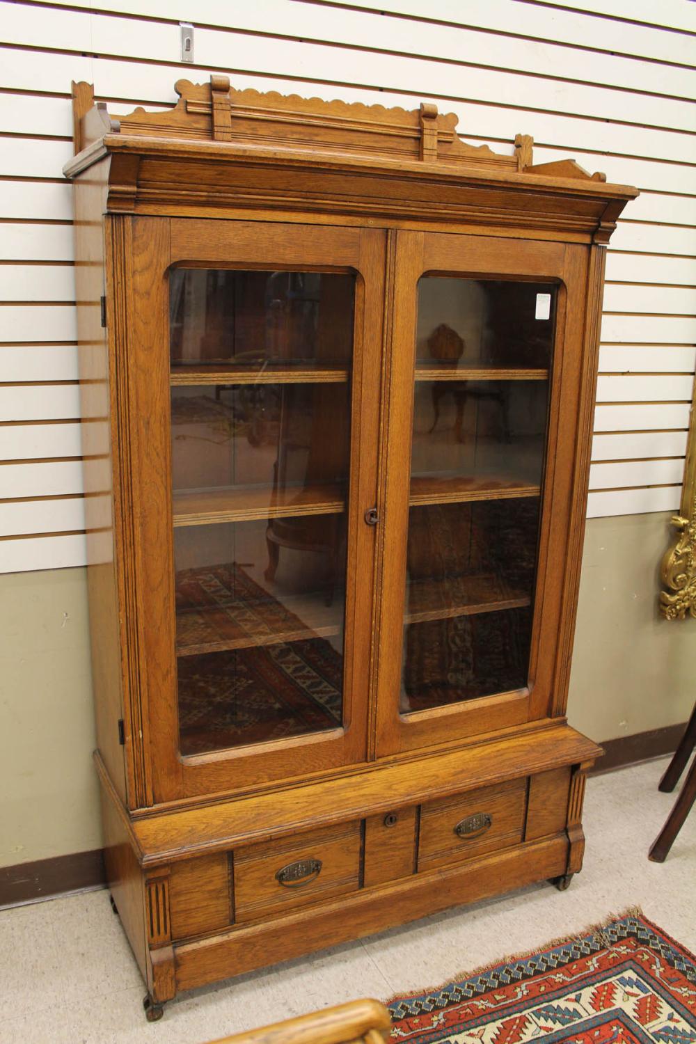 VICTORIAN OAK CABINET BOOKCASEVICTORIAN