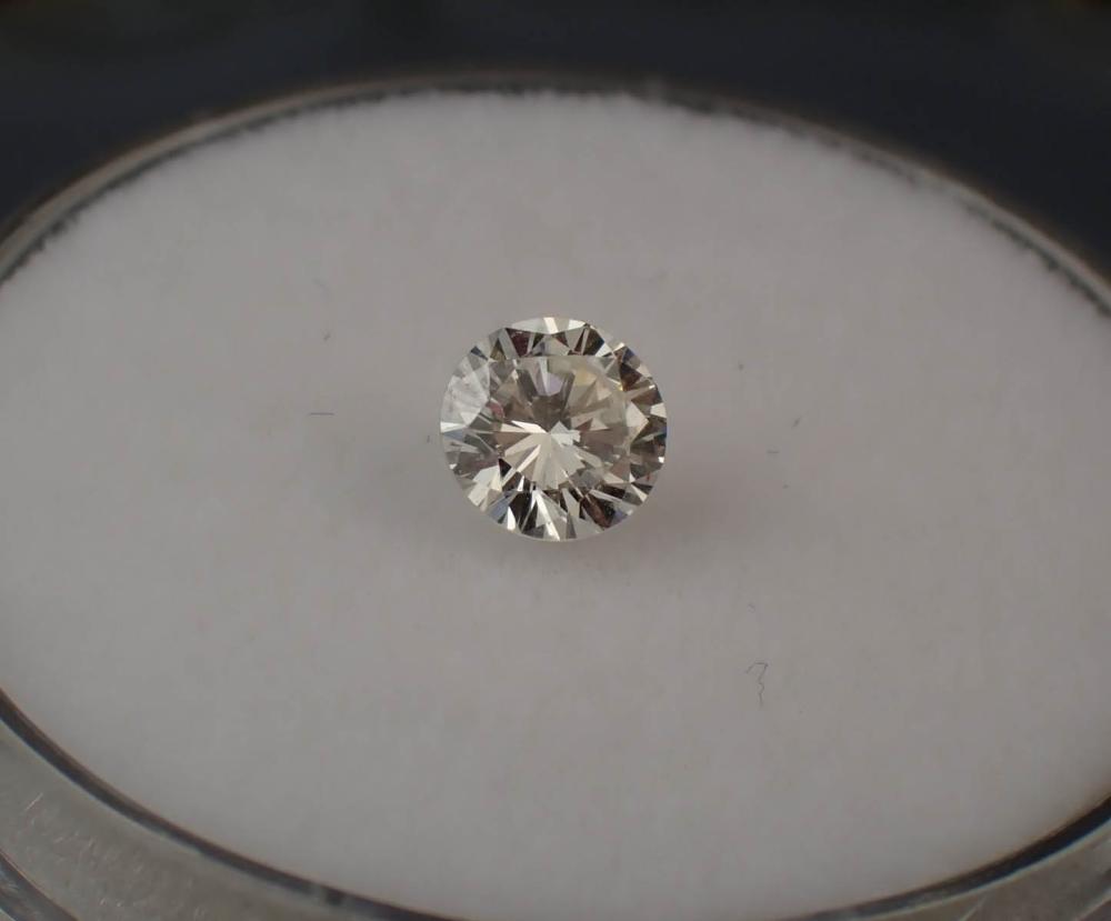 UNSET 0.34 CARAT ROUND BRILLIANT-CUT