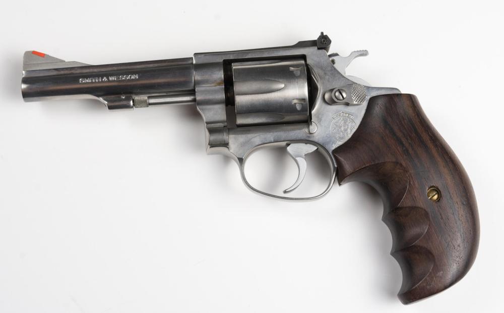 SMITH AND WESSON MODEL 631 DOUBLE