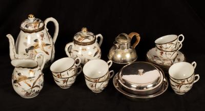 An Oriental style tea set comprising