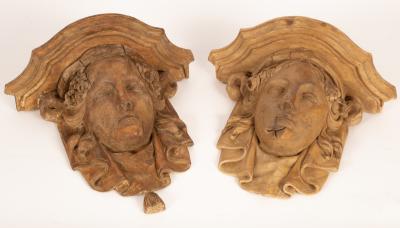 A near pair of 19th Century carved 2ee2ea