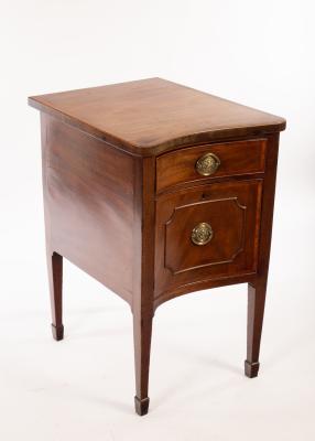 A late 18th Century mahogany pedestal 2ee376