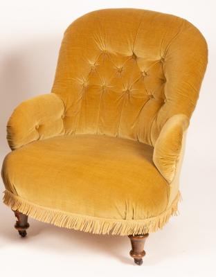 A Victorian upholstered chair on 2ee3af