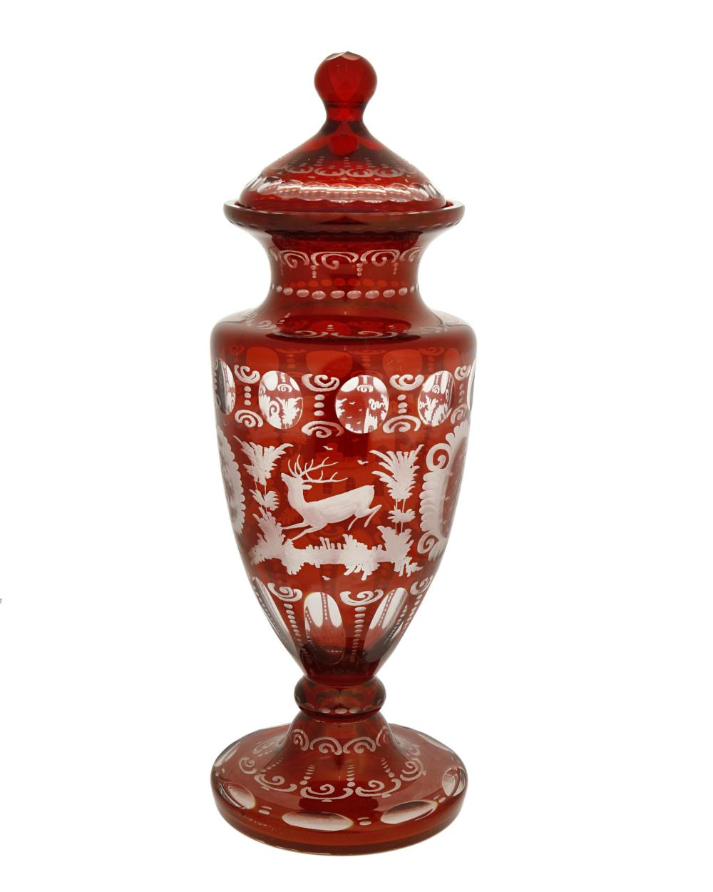 A BOHEMIAN CUT GLASS LIDDED VASEA 2ee52c