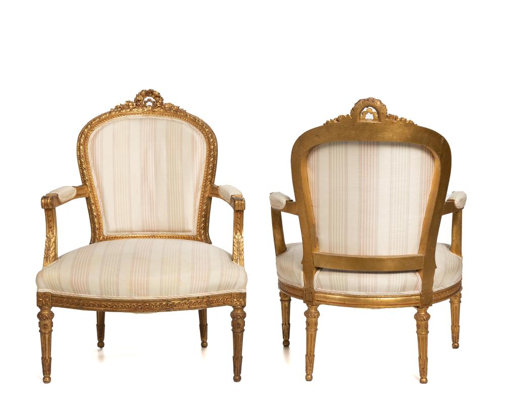 A PAIR OF FRENCH LOUIS XVI STYLE 2ee558