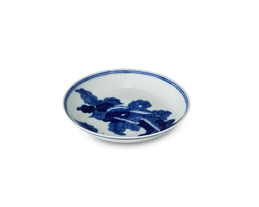 A CHINESE BLUE AND WHITE PORCELAIN 2ee59d
