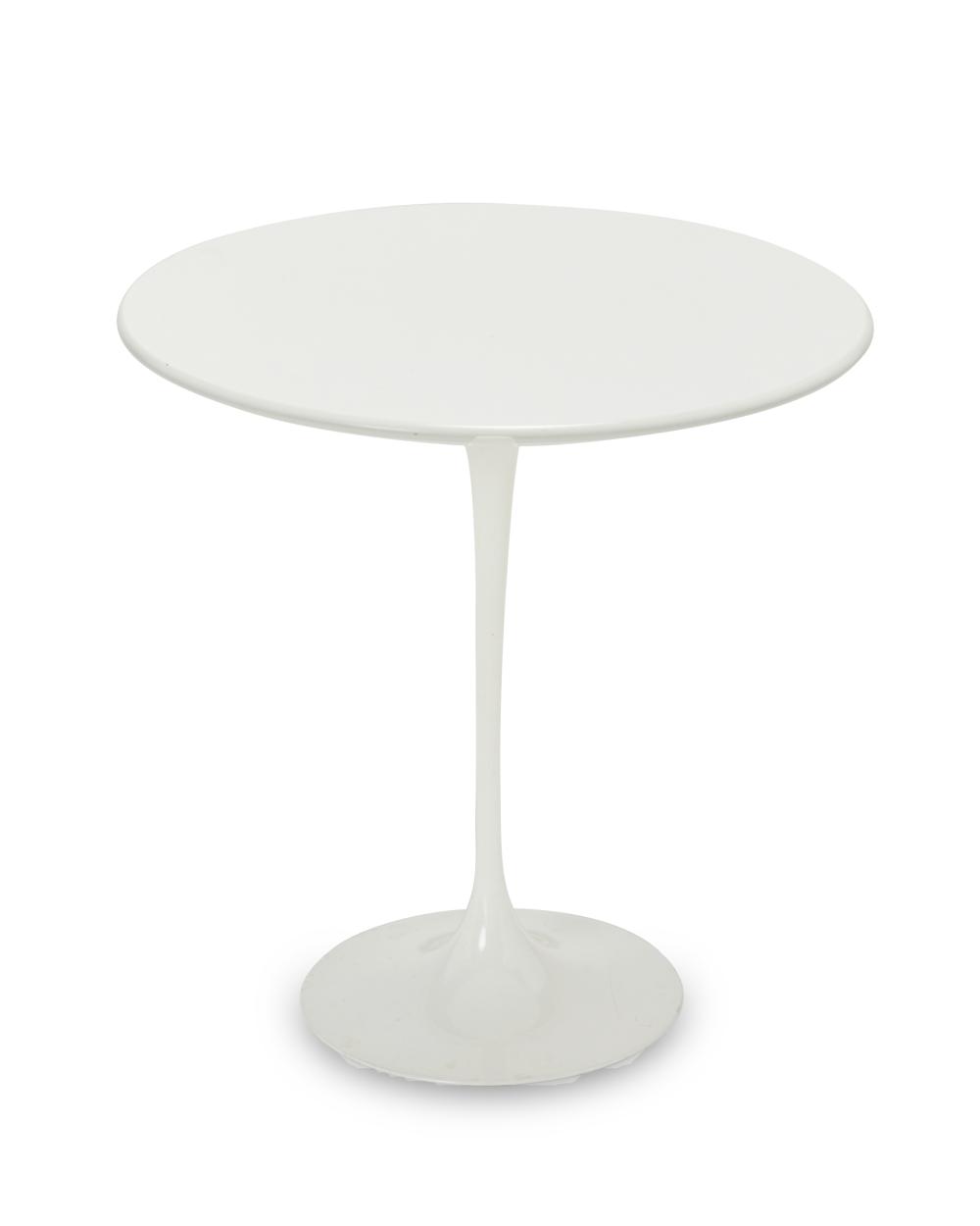 AN EERO SAARINEN STYLE TULIP SIDE 2ee735