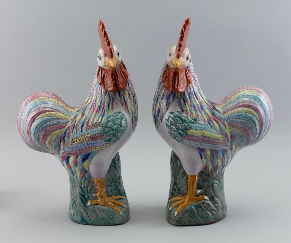 PAIR OF CHINESE POLYCHROME PORCELAIN