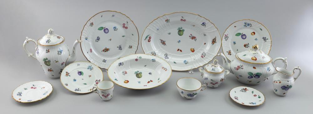 LARGE SET OF RICHARD GINORI "PERUGIA"