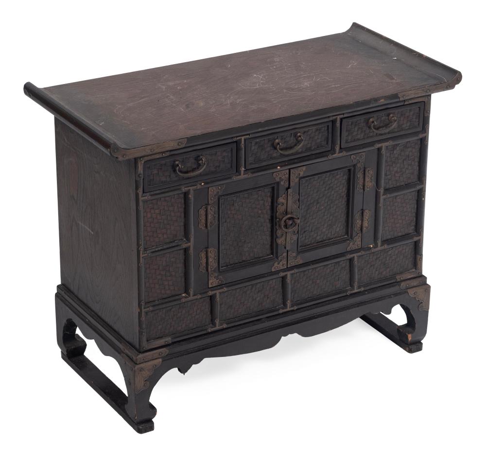 DIMINUTIVE ASIAN STYLE TANSU 20TH 2f1162