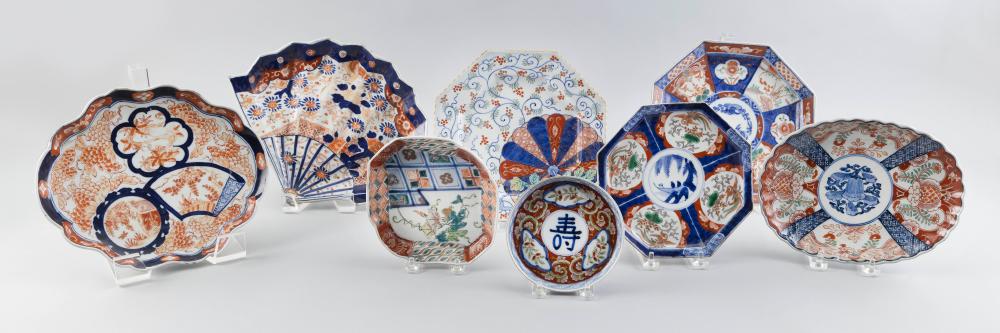 EIGHT PIECES OF JAPANESE IMARI 2f1175