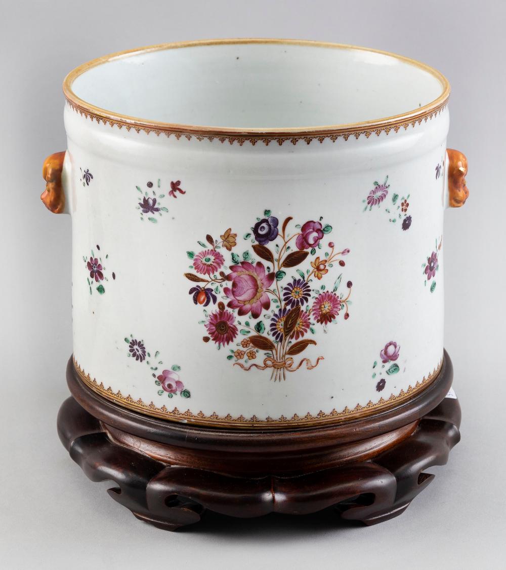 CHINESE EXPORT FAMILLE ROSE PORCELAIN 2f11de