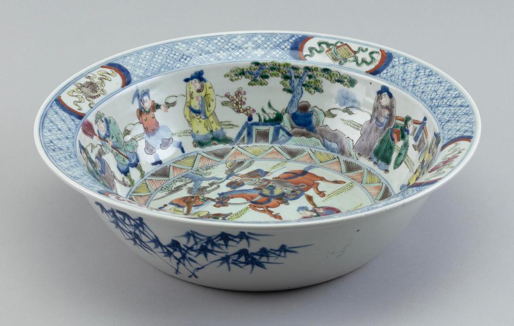 CHINESE EXPORT POLYCHROME PORCELAIN 2f11f2