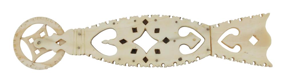 IVORY AND BALEEN PIE CRIMPER MID-19TH