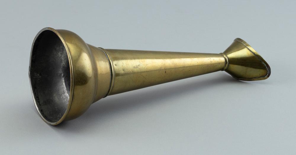 BRASS MARITIME SPEAKING TRUMPET 2f1388