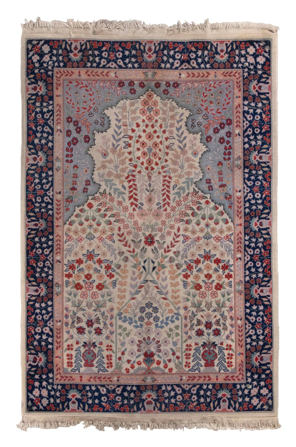 PERSIAN DESIGN PRAYER RUG: 4’1”