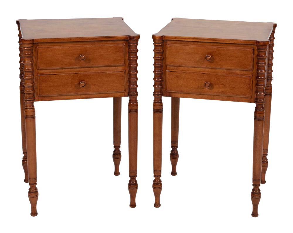 PAIR OF SHERATON-STYLE STANDS 20TH