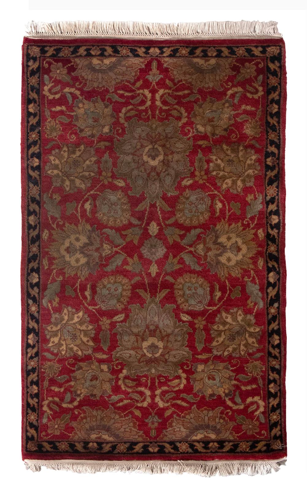 SULTANABAD DESIGN RUG: 3’2”