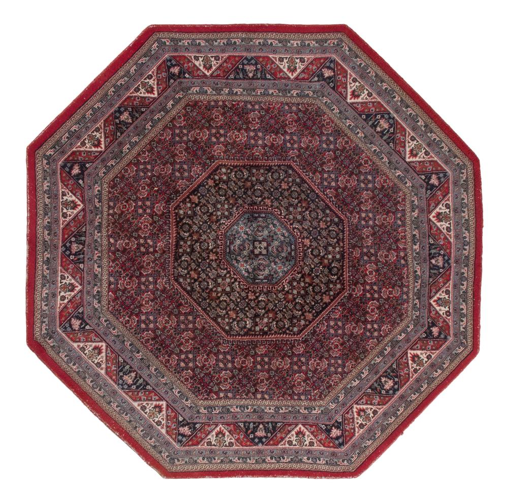 BIDJAR DESIGN OCTAGONAL RUG: 8’2”