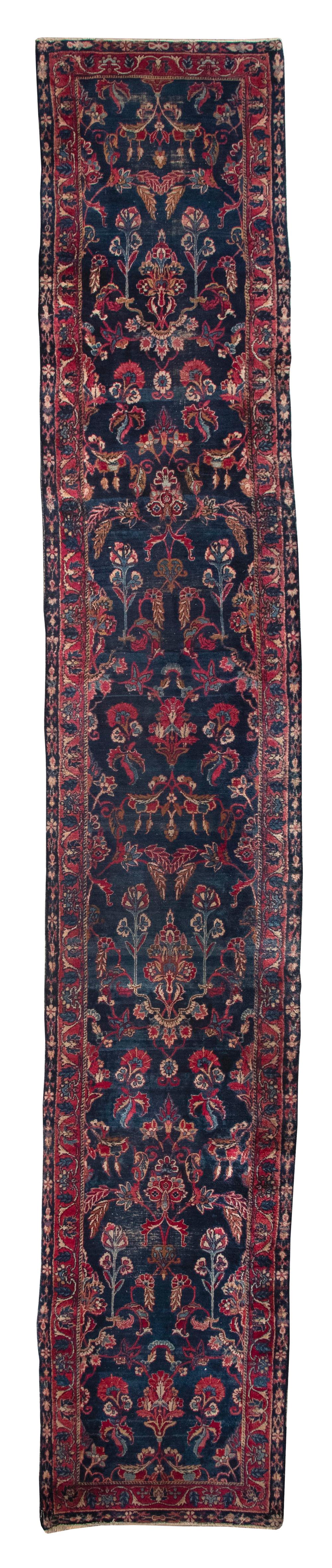 SAROUK RUNNER: 2’8” X 16’0”