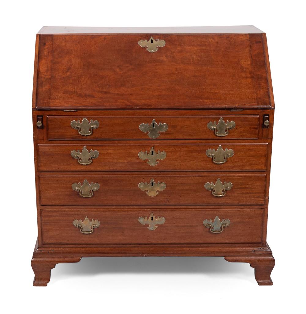 CHIPPENDALE SLANT-LID DESK ATTRIBUTED