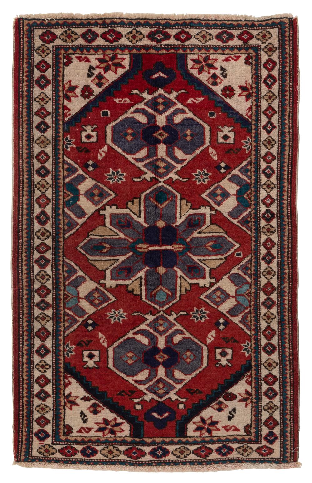 RN 90042665, TURKISH MAT: 2’2”