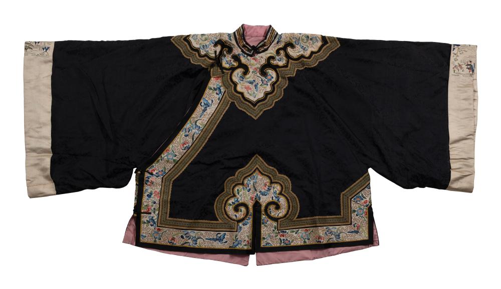 CHINESE SILK EMBROIDERED JACKET