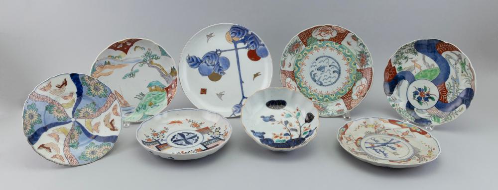 EIGHT ASSORTED PIECES OF JAPANESE 2f1f17