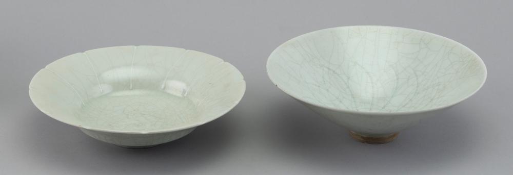 TWO CHINESE LIGHT CELADON PORCELAIN 2f1ff9