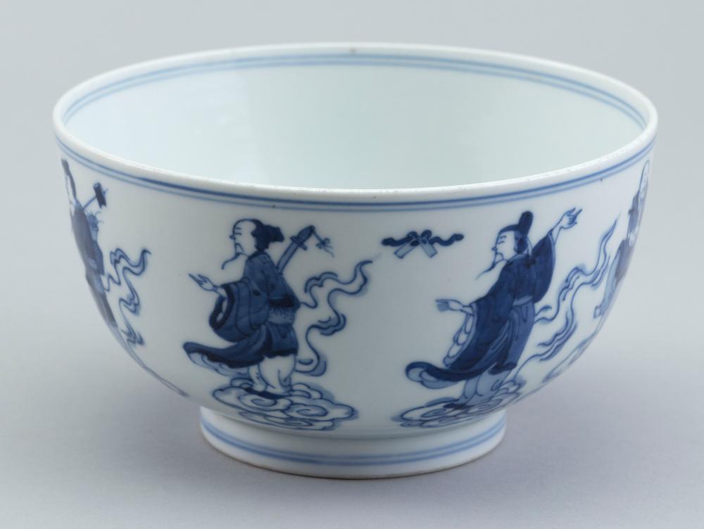 CHINESE BLUE AND WHITE PORCELAIN 2f2007