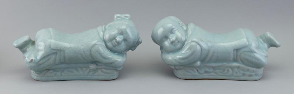 PAIR OF CHINESE CELADON PORCELAIN 2f2009