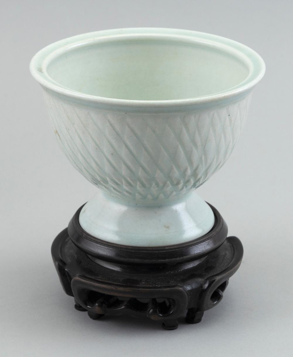 CHINESE CELADON PORCELAIN LOTUS