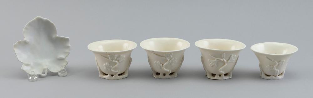 FOUR CHINESE BLANC DE CHINE PORCELAIN 2f205a