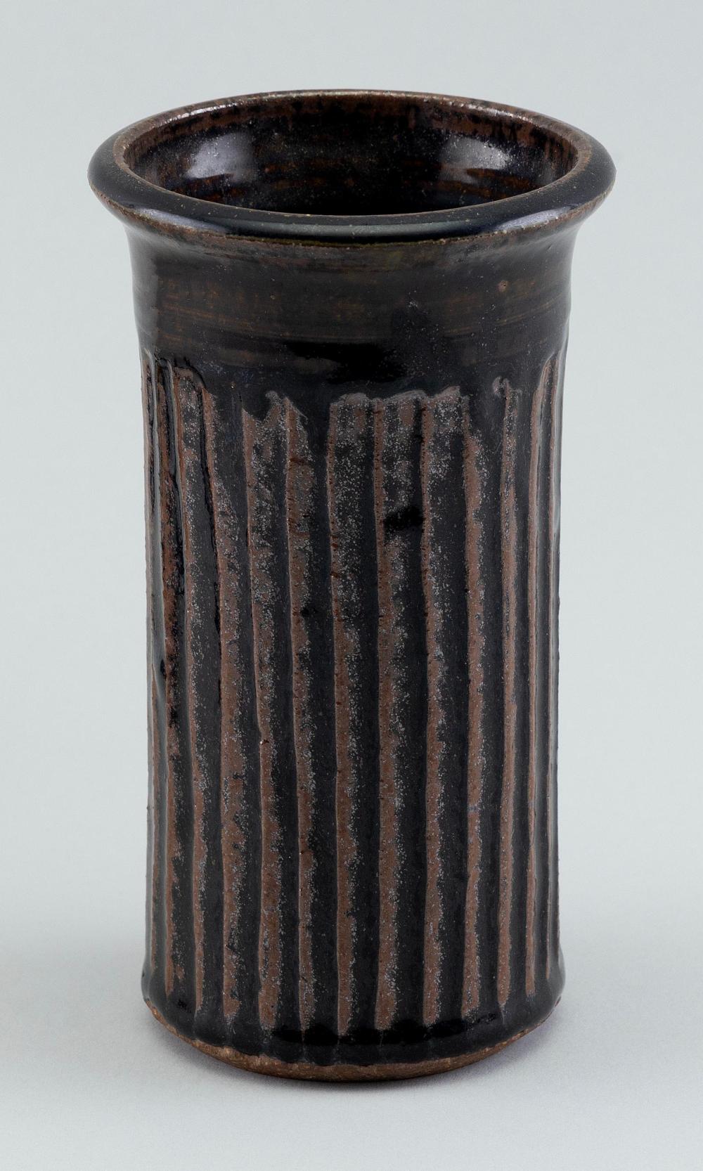 JAPANESE STUDIO POTTERY-STYLE BROWN