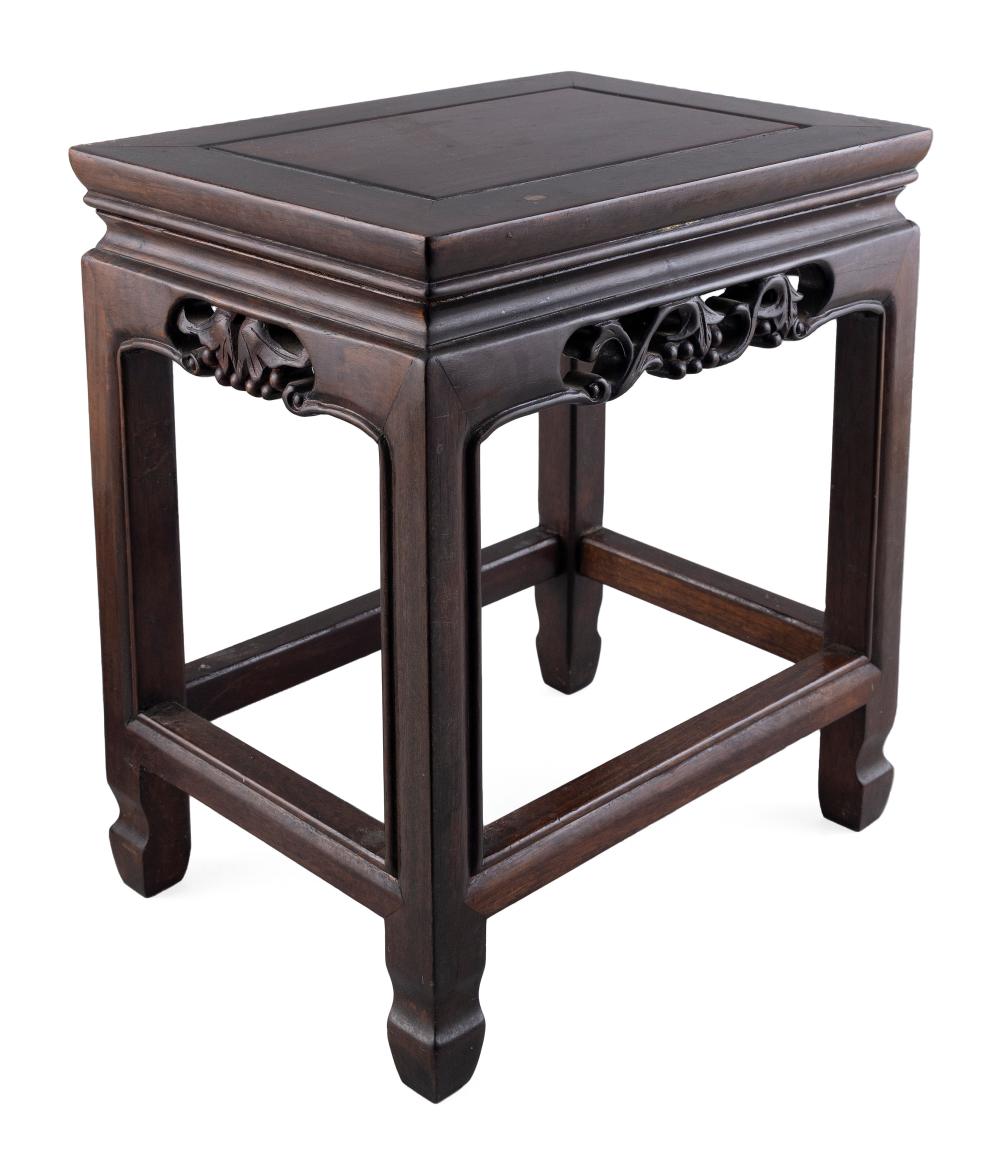 SMALL CHINESE ROSEWOOD STAND 20TH