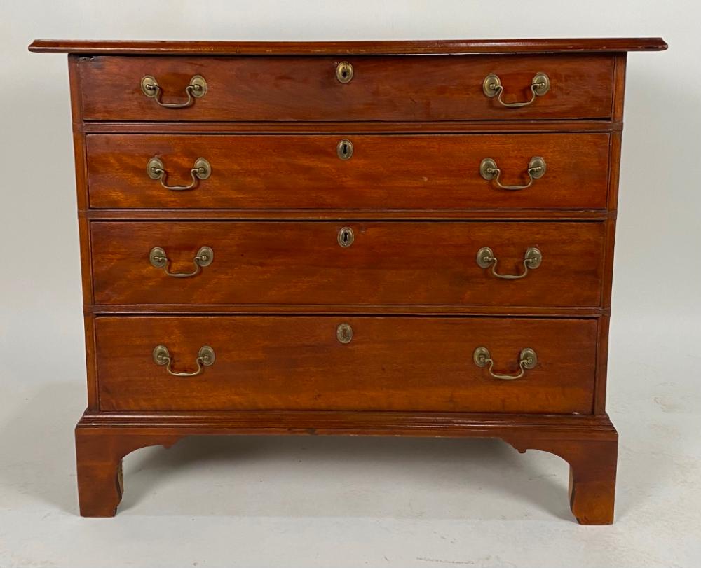 CHIPPENDALE FOUR DRAWER CHEST LATE 2f217c