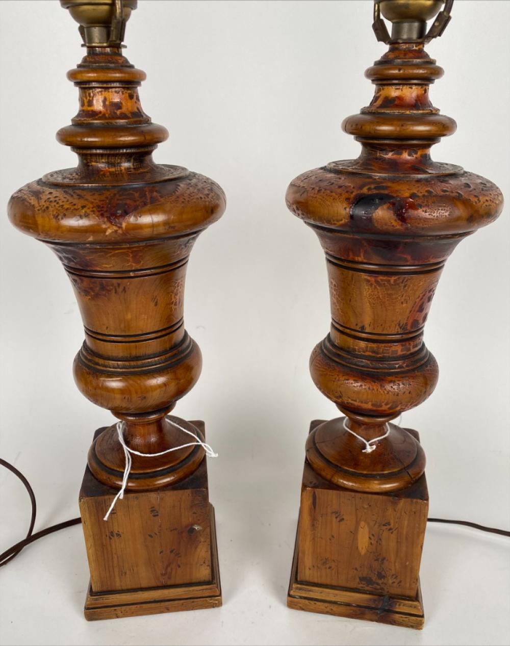 PAIR OF TURNED WOODEN TABLE LAMPS 2f2180